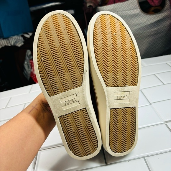 TOMS Parker Cupsole Slip-On Snakeskin print Sneaker Size 9 - Picture 2 of 10